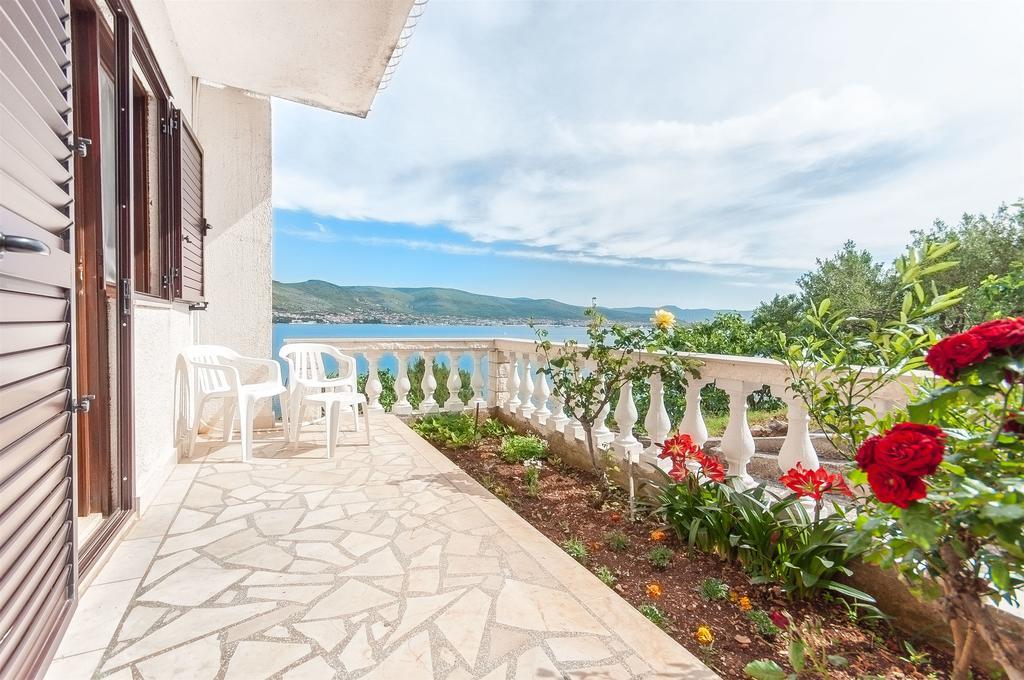 Apartments Natasa Trogir Zewnętrze zdjęcie